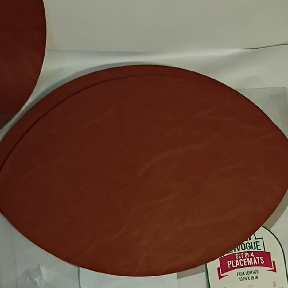 ENVOGUE Set Of 4 Placemats Faux Leather 13 x 19 Inches New with Original Package - Picture 8 of 15